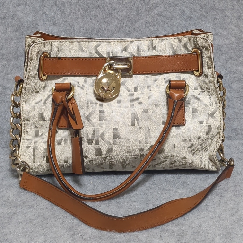 Michael Kors Hamilton Satchel in Vanilla Shoulder Bag